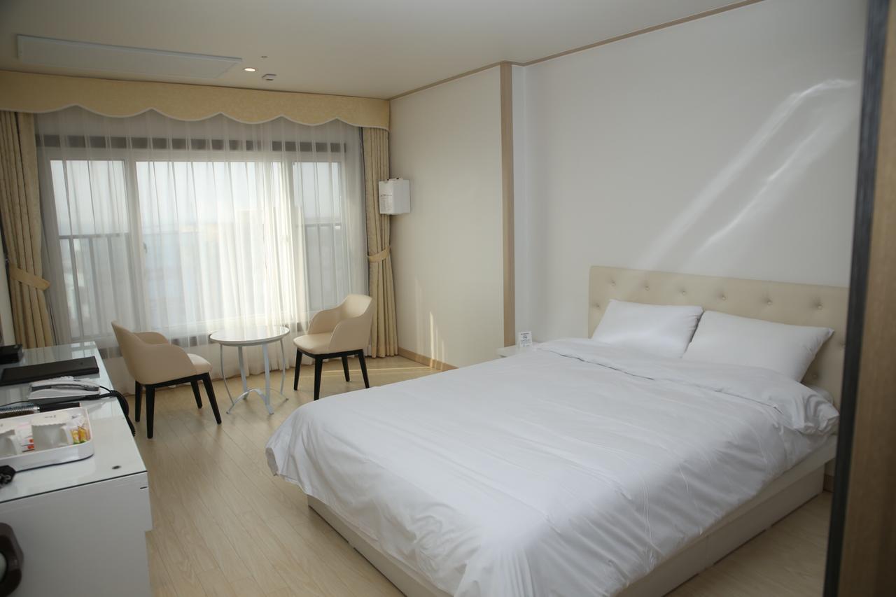 Daebudo Tourist Hotel Ансан Экстерьер фото